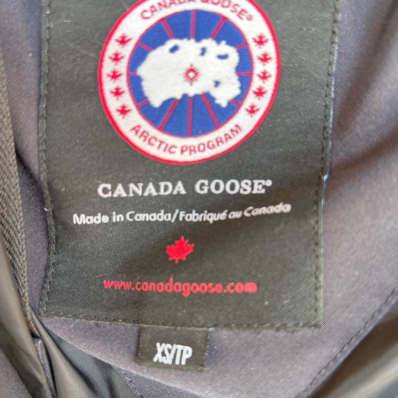 Canada Goose Shelburne parka Jacket - Picture 13 of 16